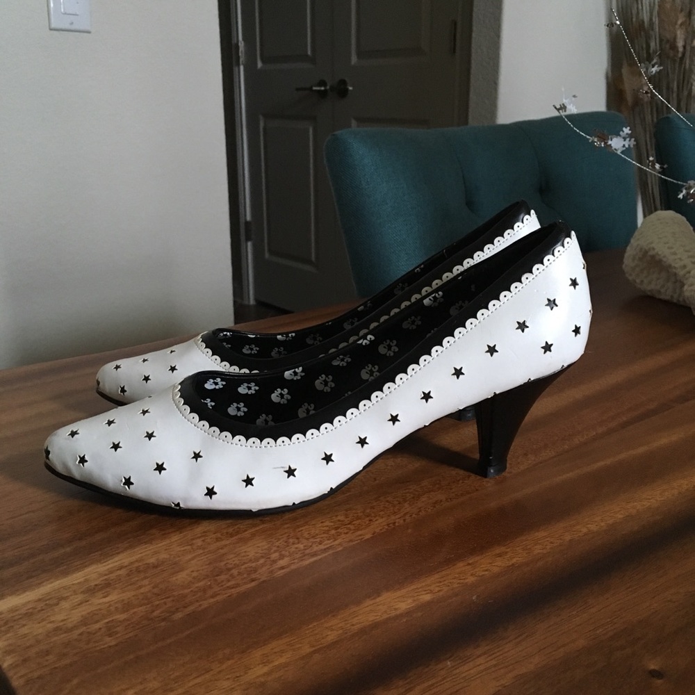 TUK ⭐️ Kitten Heels